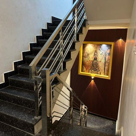 Hotel Pearl Inn Rudrapur Zewnętrze zdjęcie